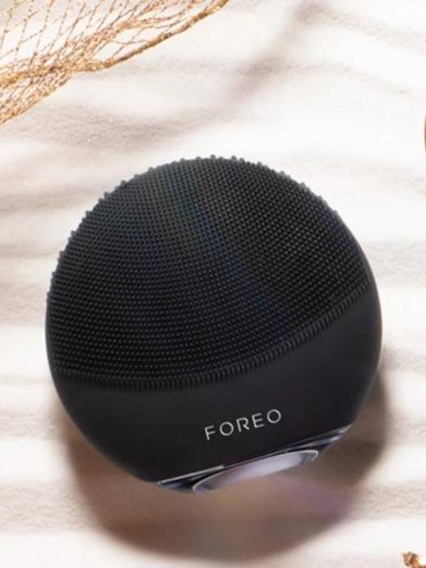 Foreo Luna Mini, mini 3, Cilt temizleme cihazı, fiziksel yüz temizleme, yüz masajı, evde cilt bakımı, cilt bakım cihazı